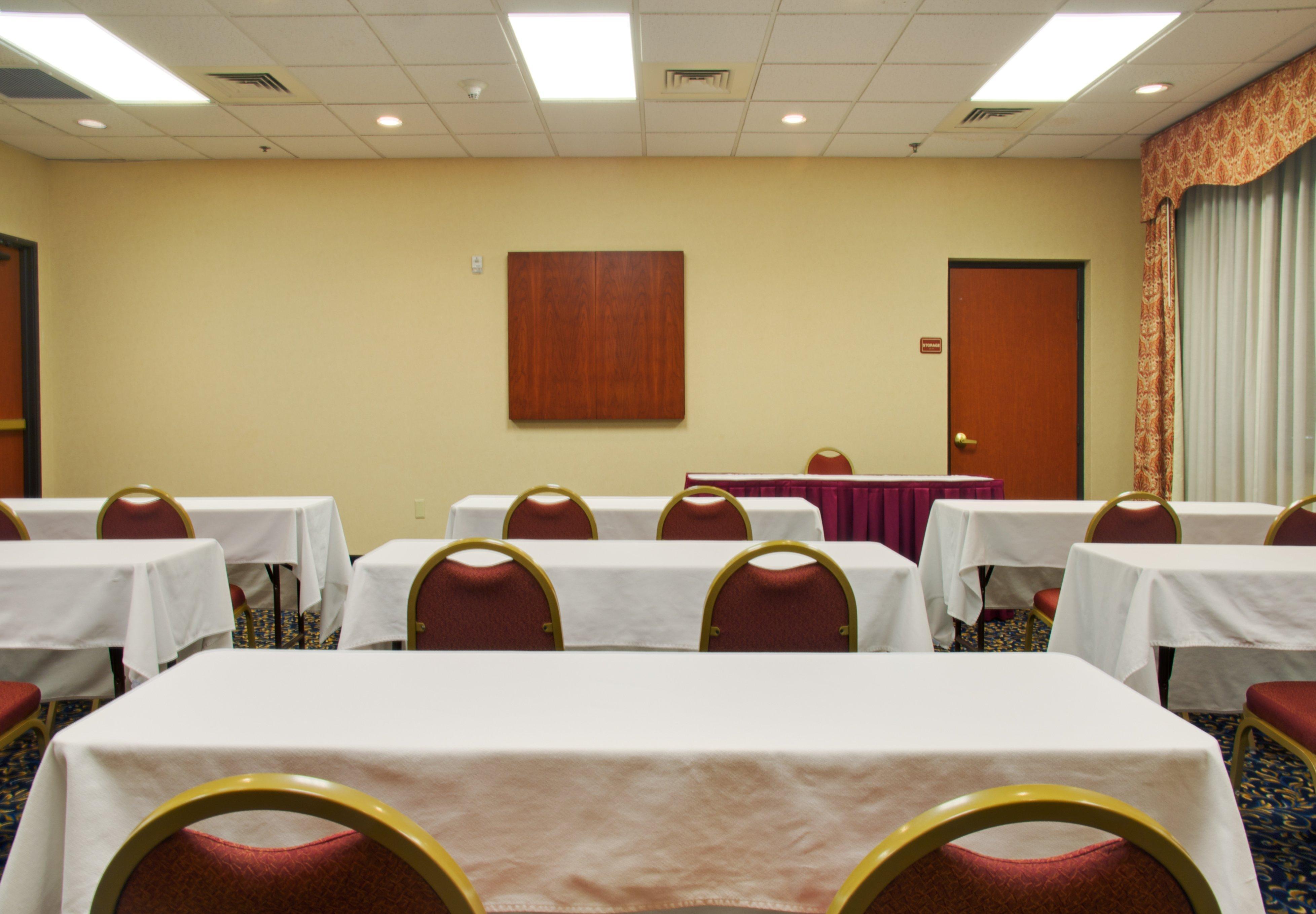 Holiday Inn Express & Suites Houston - Memorial Park Area By Ihg Zewnętrze zdjęcie