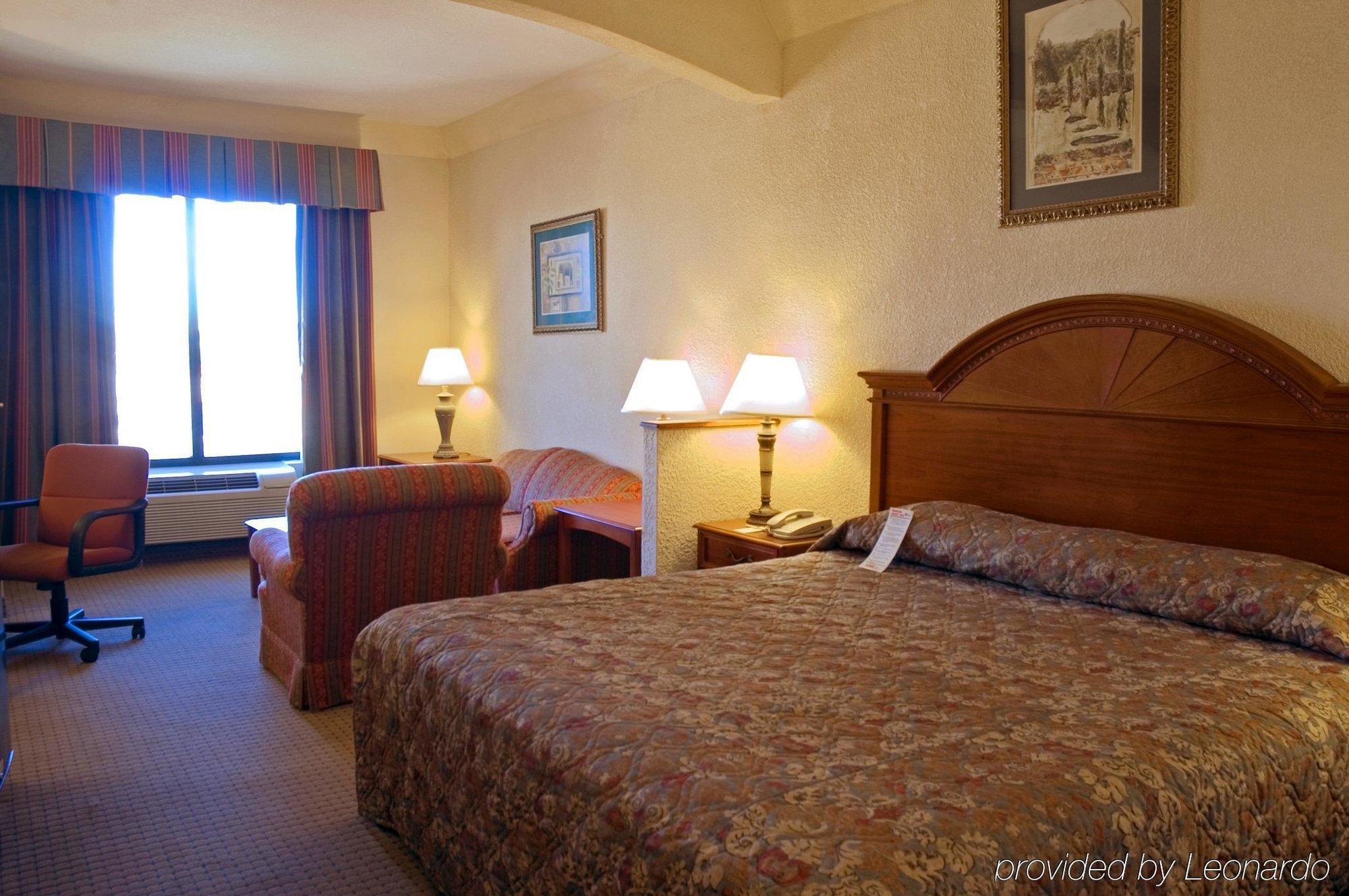 Holiday Inn Express & Suites Houston - Memorial Park Area By Ihg Zewnętrze zdjęcie