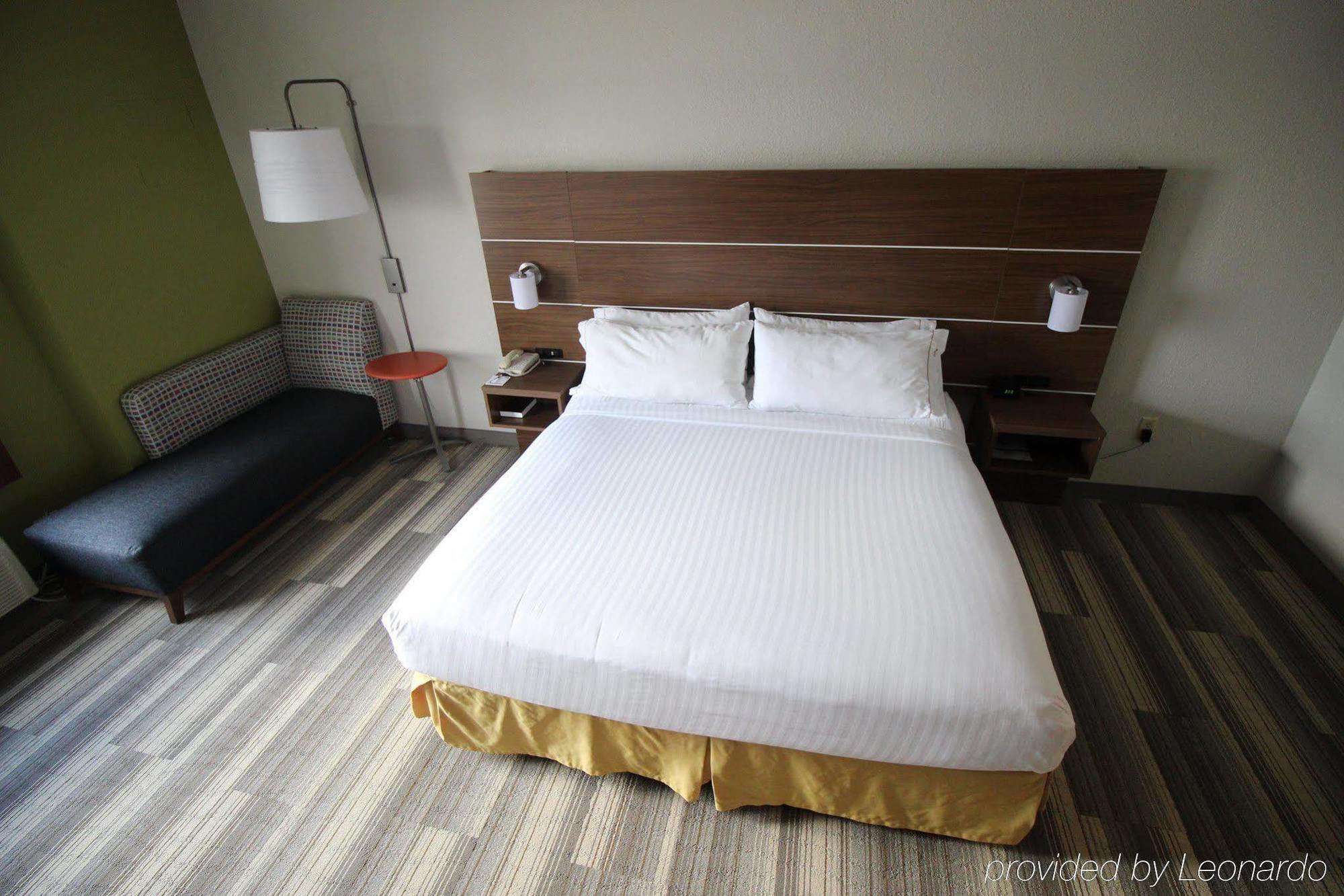 Holiday Inn Express & Suites Houston - Memorial Park Area By Ihg Zewnętrze zdjęcie